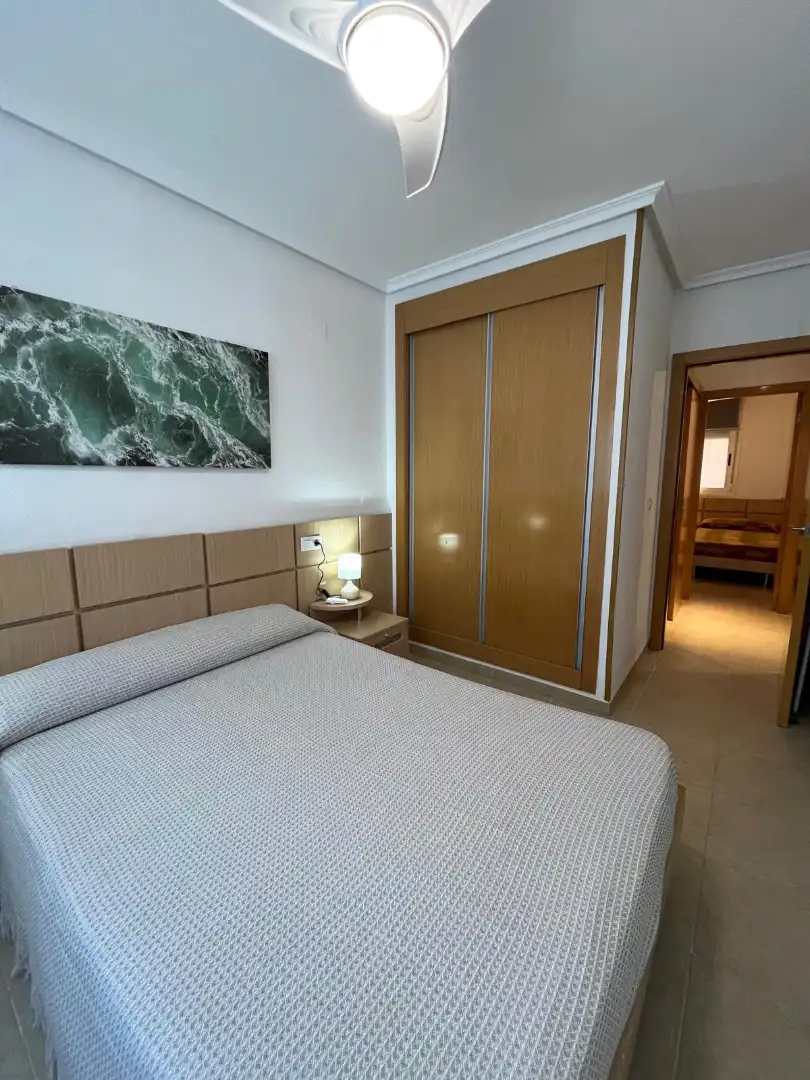 Habitación de Apartamento de alquiler en Oropesa del Mar / Orpesa con Aire acondicionado, Terraza y Amueblado