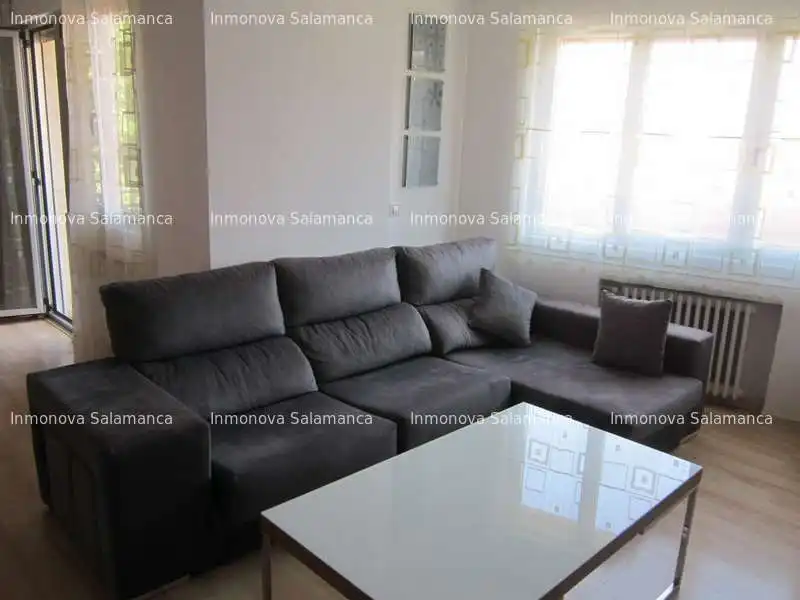 Flat with lift to rent in Garrido, imagen 2