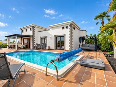 Casa amb piscina en venda a Playa Blanca