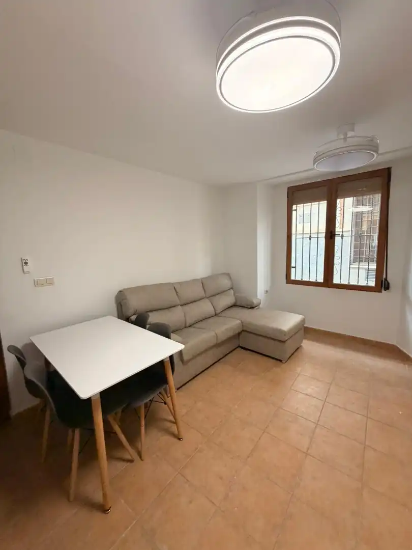 Sala de estar de Piso de alquiler en Caravaca de la Cruz con Amueblado, Horno y Microondas
