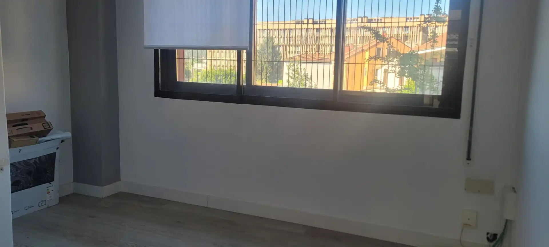 Dormitori de Local de lloguer en Santiago de Compostela 