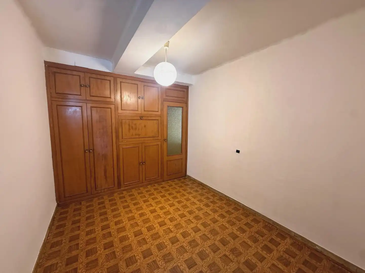 Wohnung zum Verkauf in Avilés mit Heizung und Möbliert