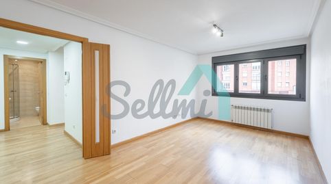 Foto 2 de Pis de lloguer a Gutiérrez Herrero, Versalles, Avilés