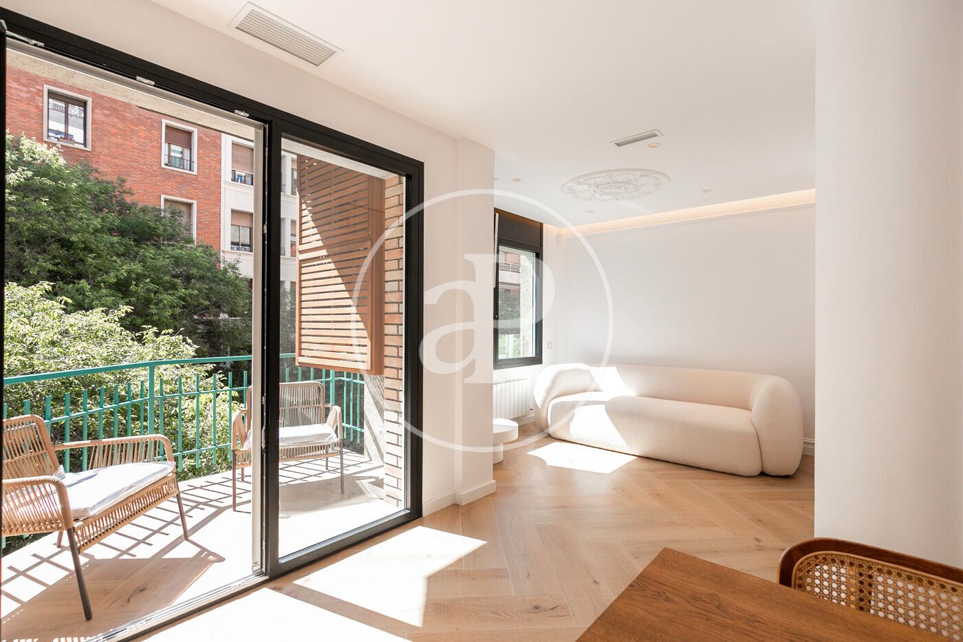 Living room of Flat to rent in  Barcelona Capital  with Air Conditioner, Heating and Terrace