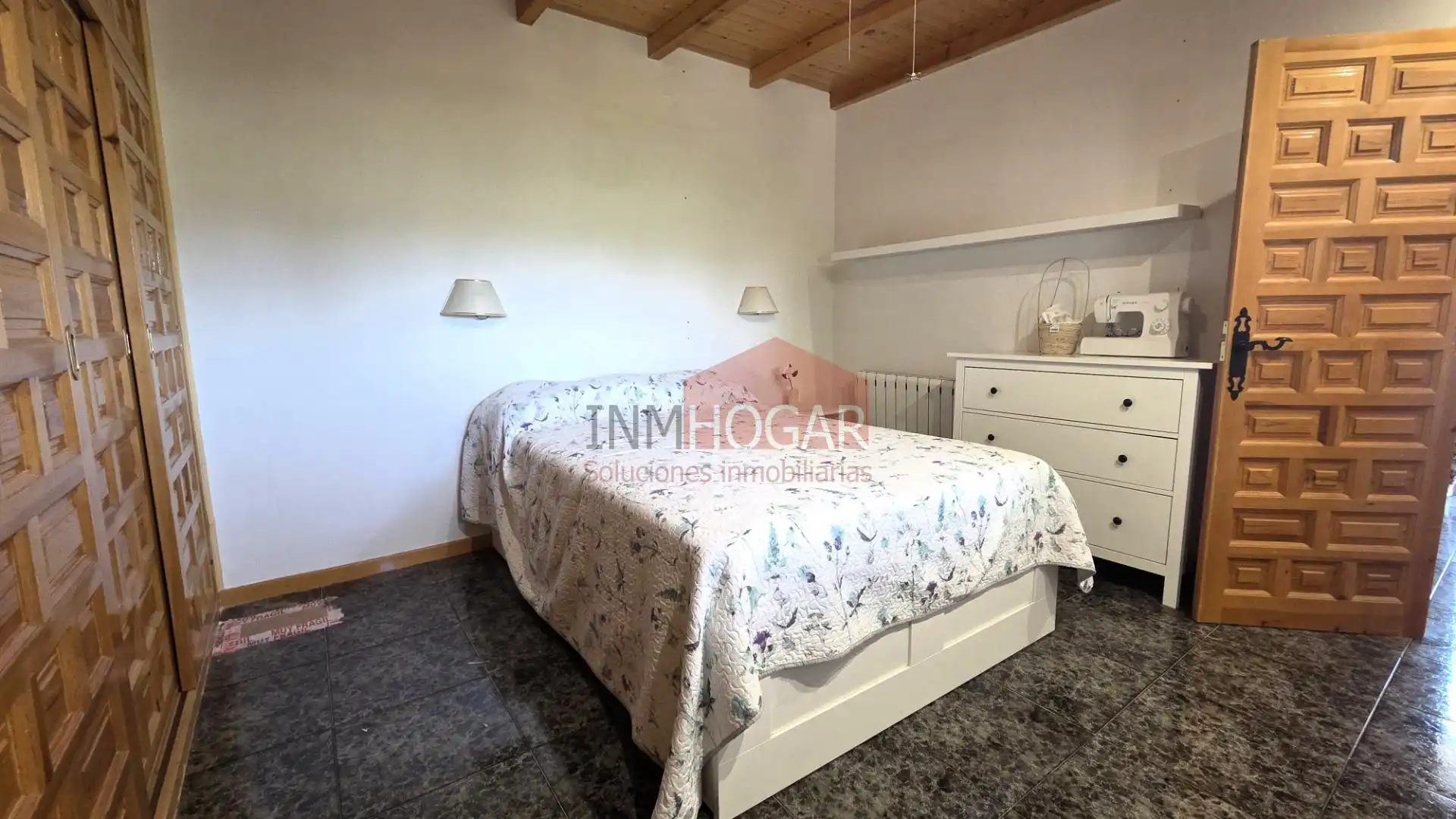 Habitación de Casa o chalet en venta en Herradón de Pinares con Calefacción, Jardín privado y Terraza