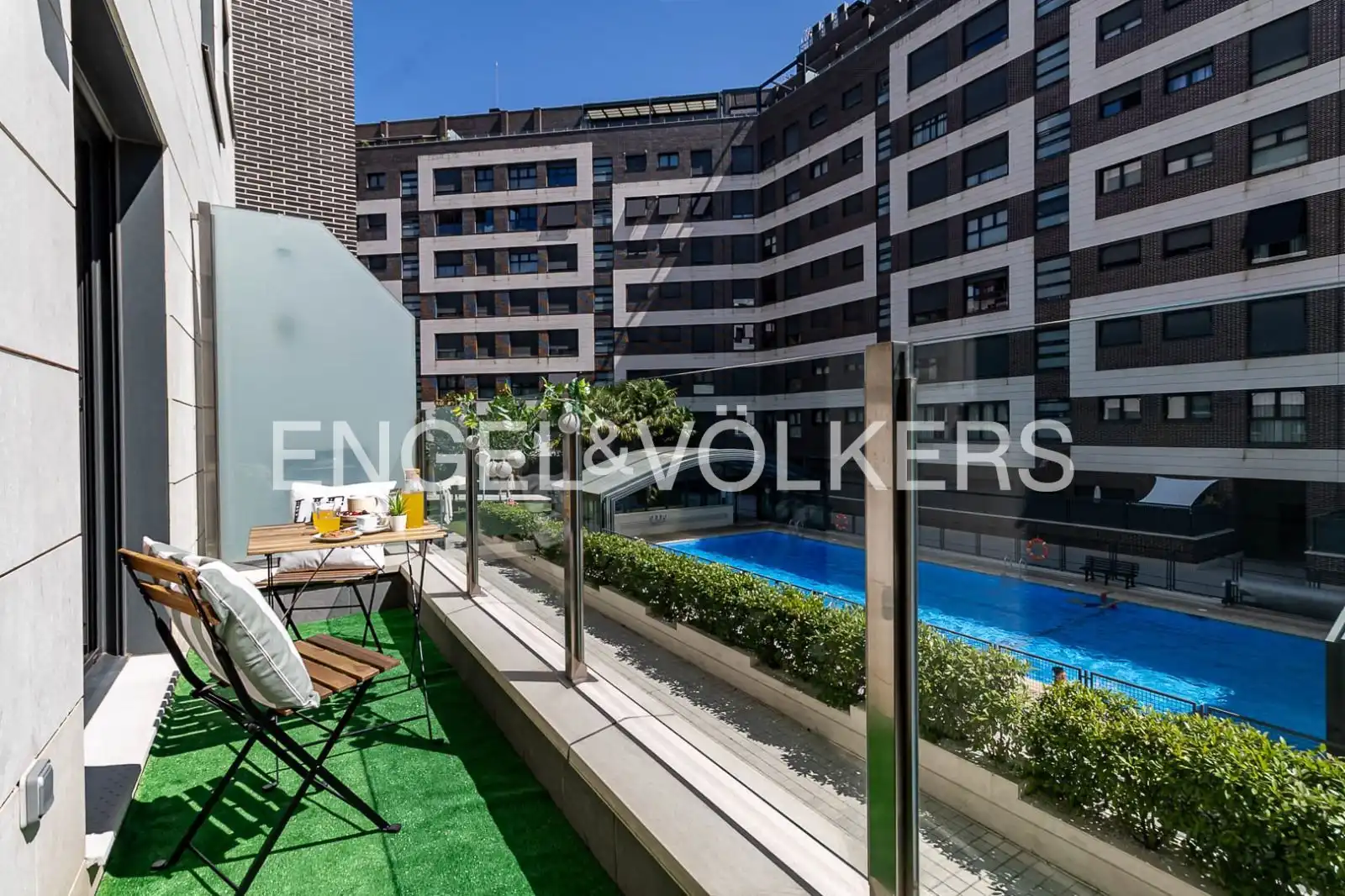 Terrace of Flat for rent in Madrid  with Air Conditioner, Heating and Private garden