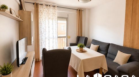 Foto 3 de Piso en venta en Calle Virgen de la Paloma, Centro - Doña Mercedes, Dos Hermanas
