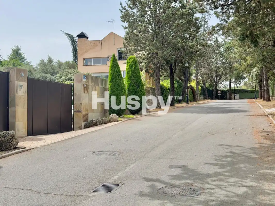 Houses for sale in Puerto de Galapagar - Las Cuestas