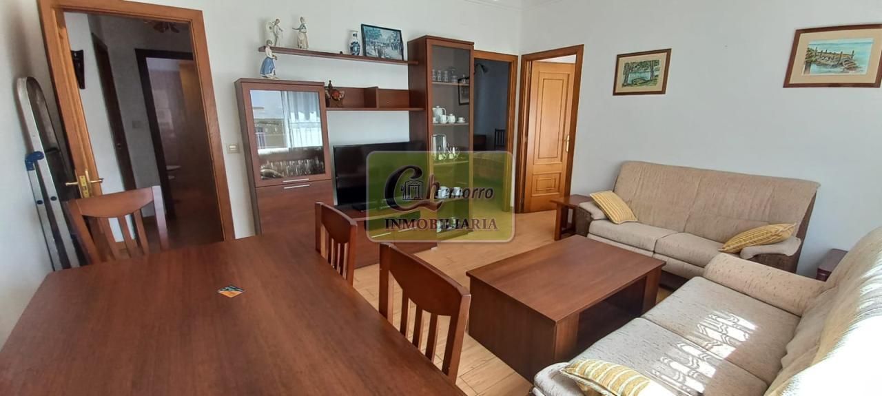 Sala d'estar de Pis de lloguer en Ferrol amb Moblat