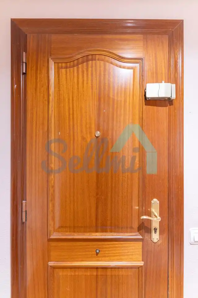 Flat for rent in Calle Luis Braille, Milán - Pumarín