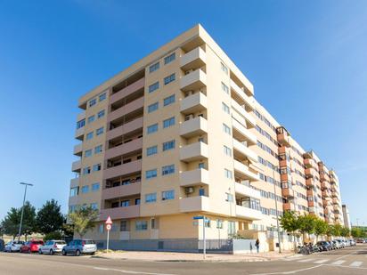 Exterior view of Flat for sale in  Zaragoza Capital  with Terrace and Balcony