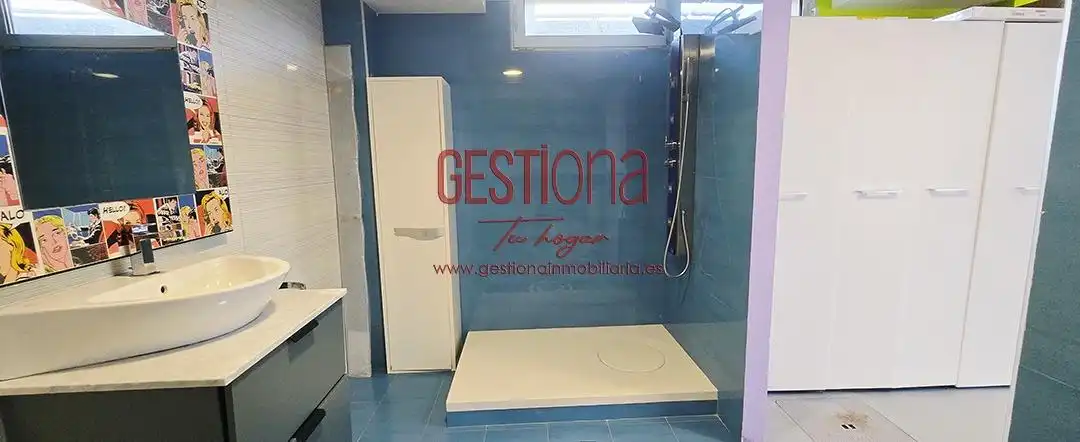 Bathroom of Houses for sale in Santa Cruz de Bezana  with Private garden, Terrace and Furnished