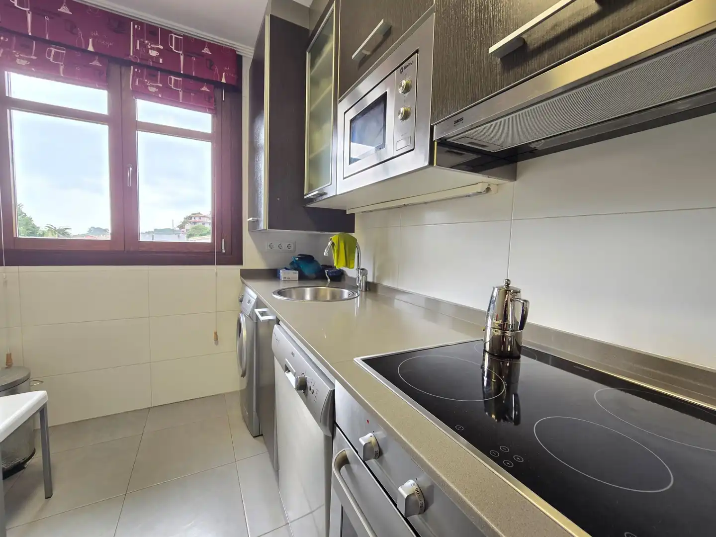 Cocina de Piso en venta en Llanes con Calefacción, Terraza y Trastero