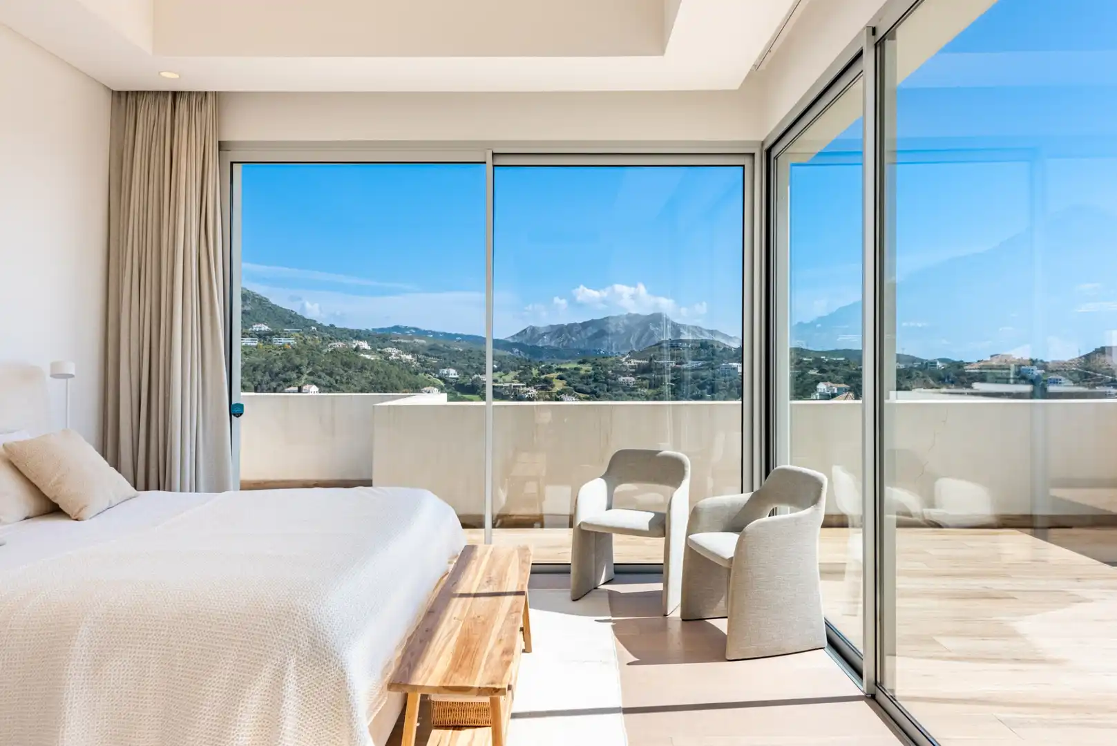 Penthouse with balcony for sale in Montemayor - Marbella Club, imagen 10