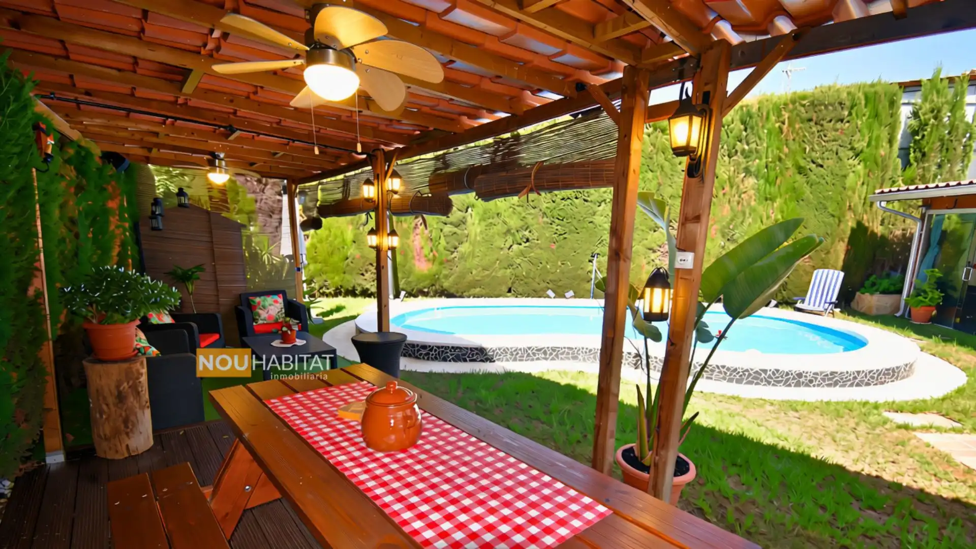 Casa aparellada amb piscina en venda a Montserrat, imagen 34