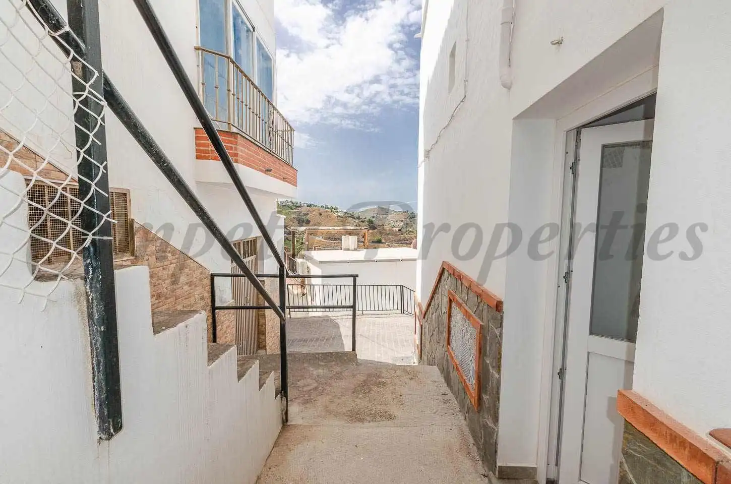 Vista exterior de Apartamento en venta en Cómpeta con Aire acondicionado