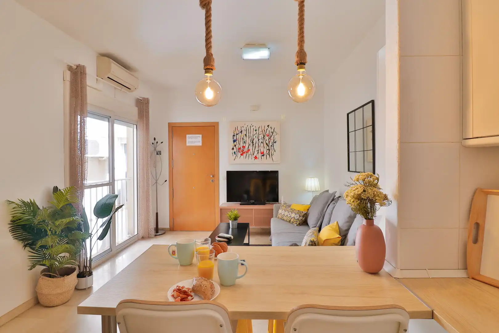Sala d'estar de Apartament per a compartir en Málaga amb Aire condicionat, Calefacció i Moblat