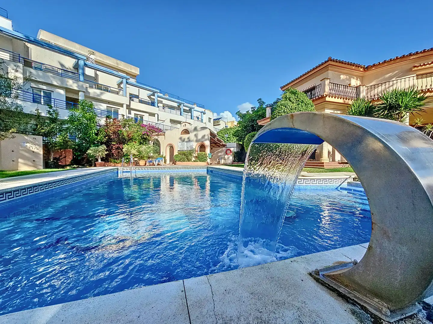 Adossat amb piscina en venda a Estepona Pueblo, imagen 6