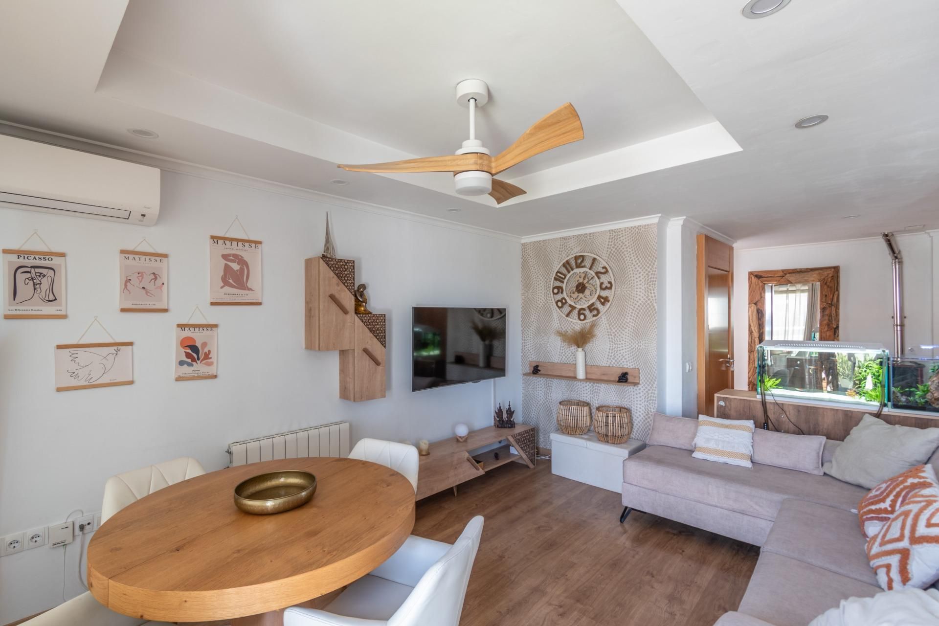 Wohnzimmer von Dachboden zum verkauf in Albolote mit Heizung, Terrasse und Abstellraum