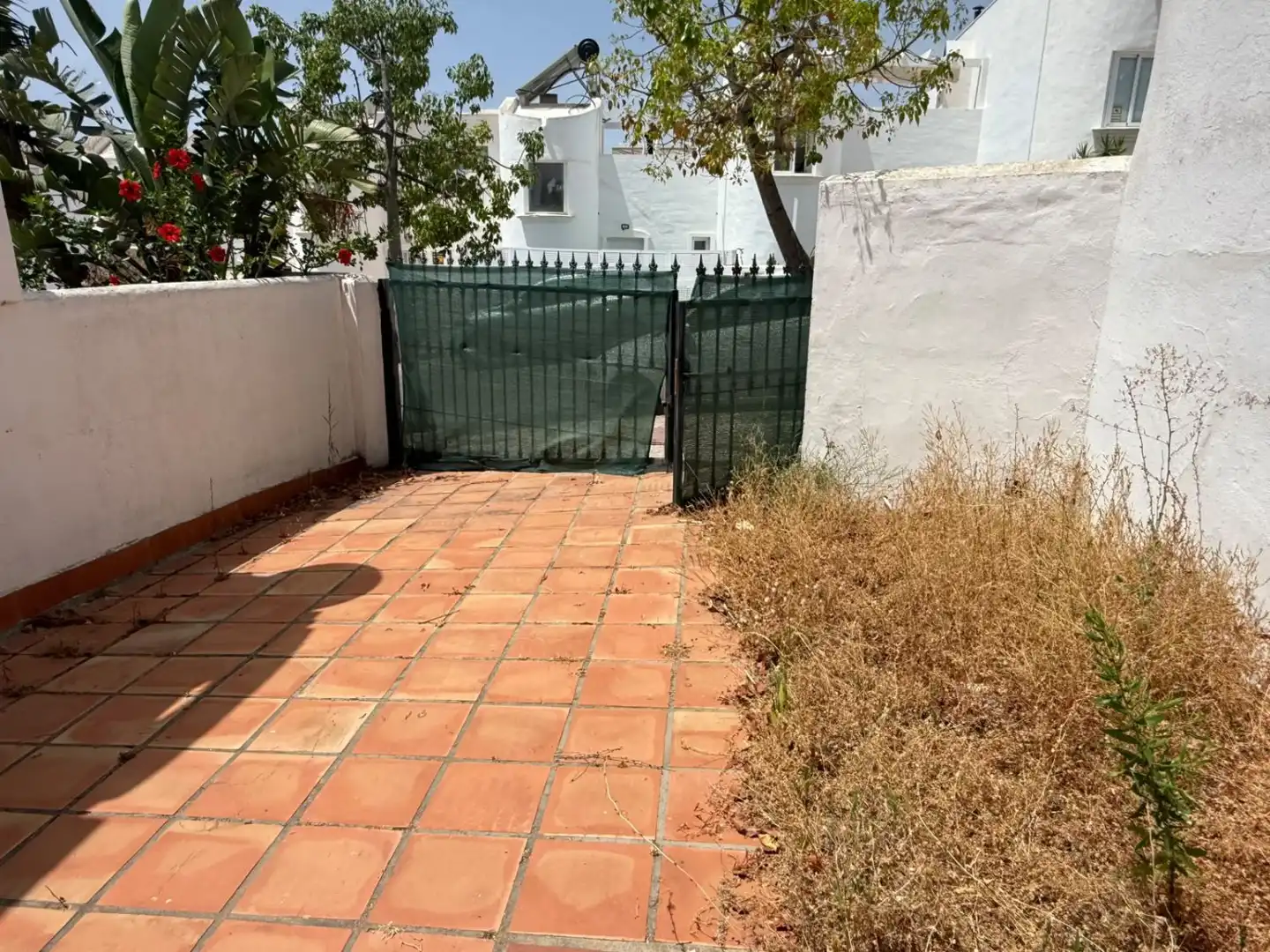 Vista exterior de Dúplex en venda en Marbella amb Calefacció, Terrassa i Piscina comunitària