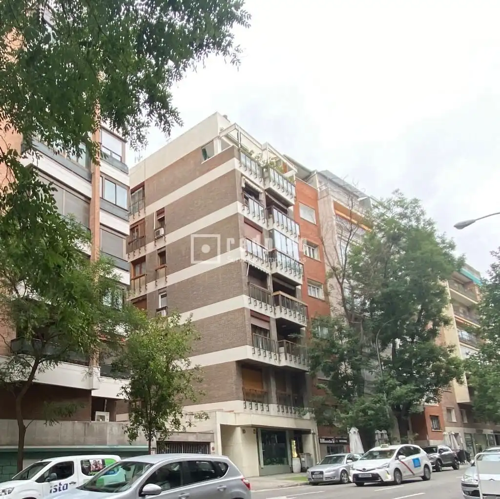 Oficina con ascensor en venta en de Quintana