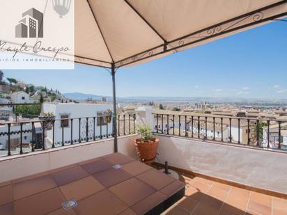 Vista exterior de Casa o xalet en venda en  Granada Capital amb Jardí privat, Parquet i Terrassa