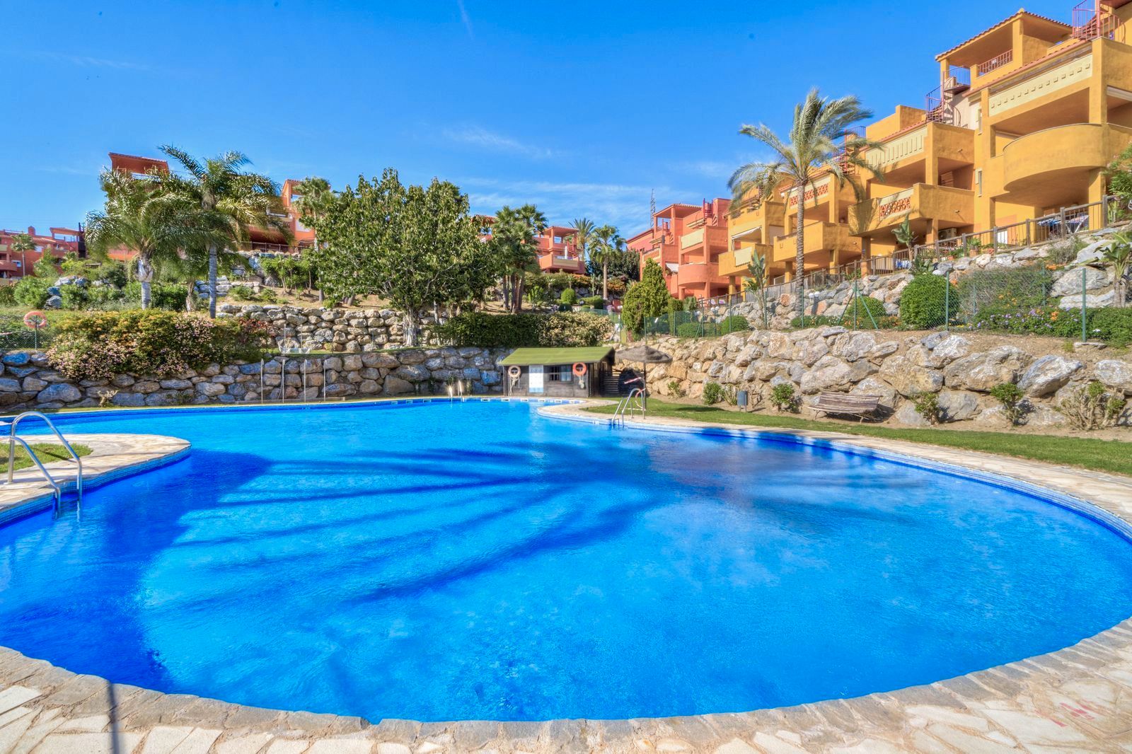 Garden of Flat for sale in Marbella  with Air Conditioner, Terrace and Community pool