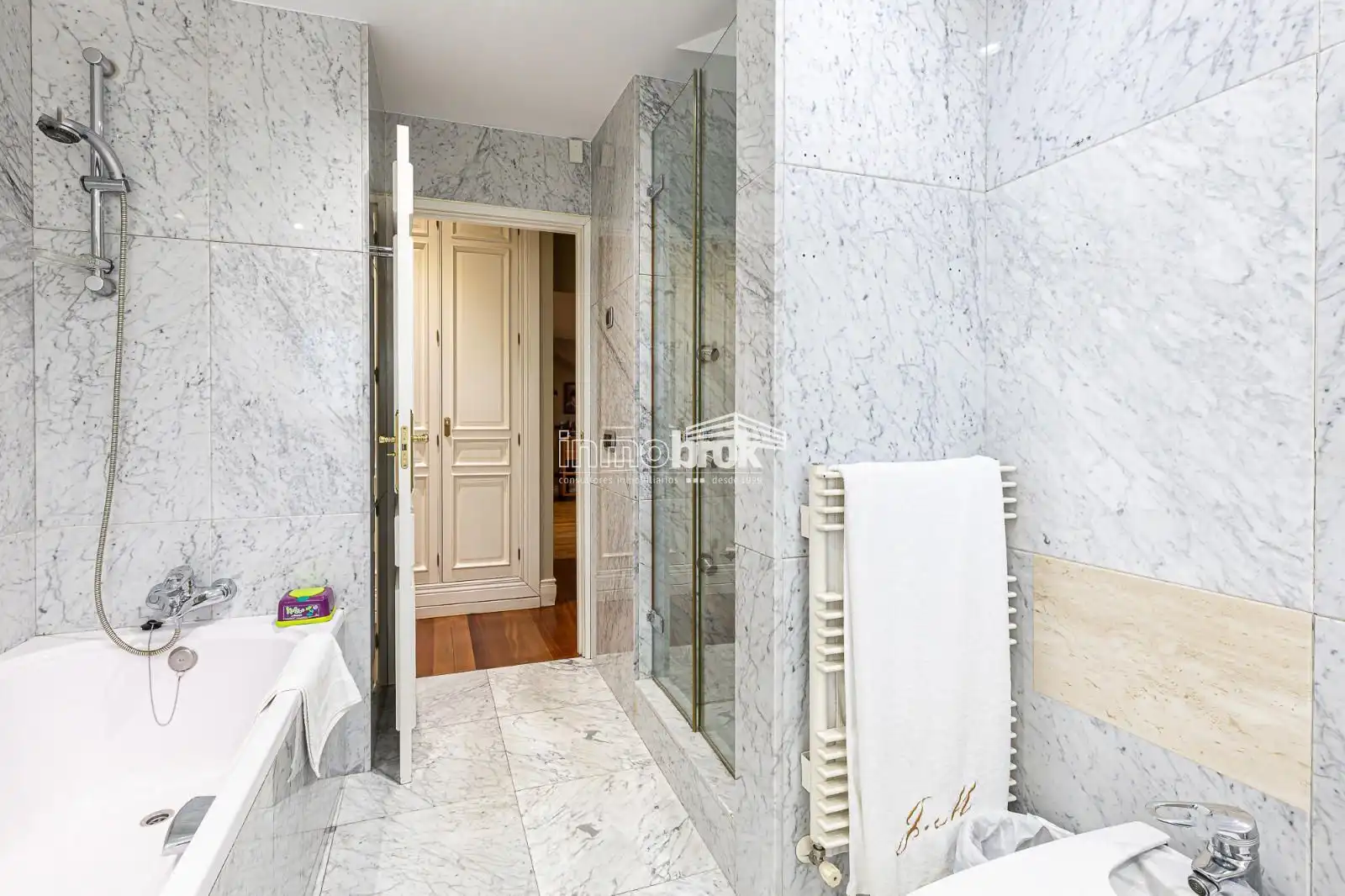 Baño de Casa o chalet en venta en Madrid con Aire acondicionado, Calefacción y Terraza