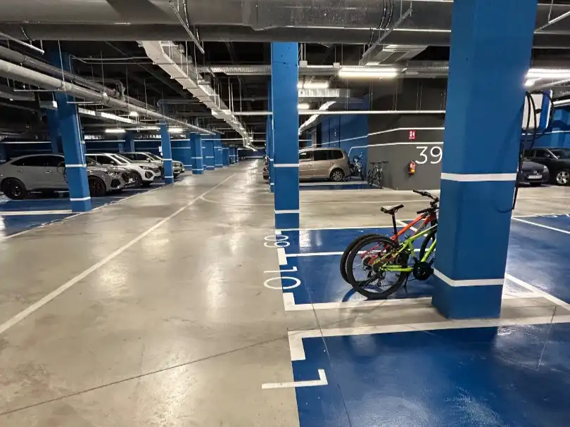 Parking of Garage for rent in Madrid