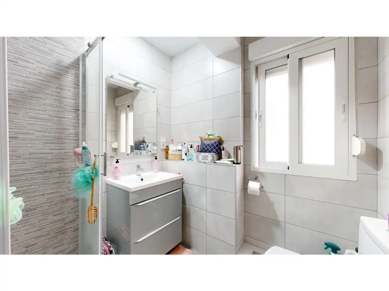 Bathroom of Flat for sale in Torrent  with Air Conditioner, Private garden and Balcony