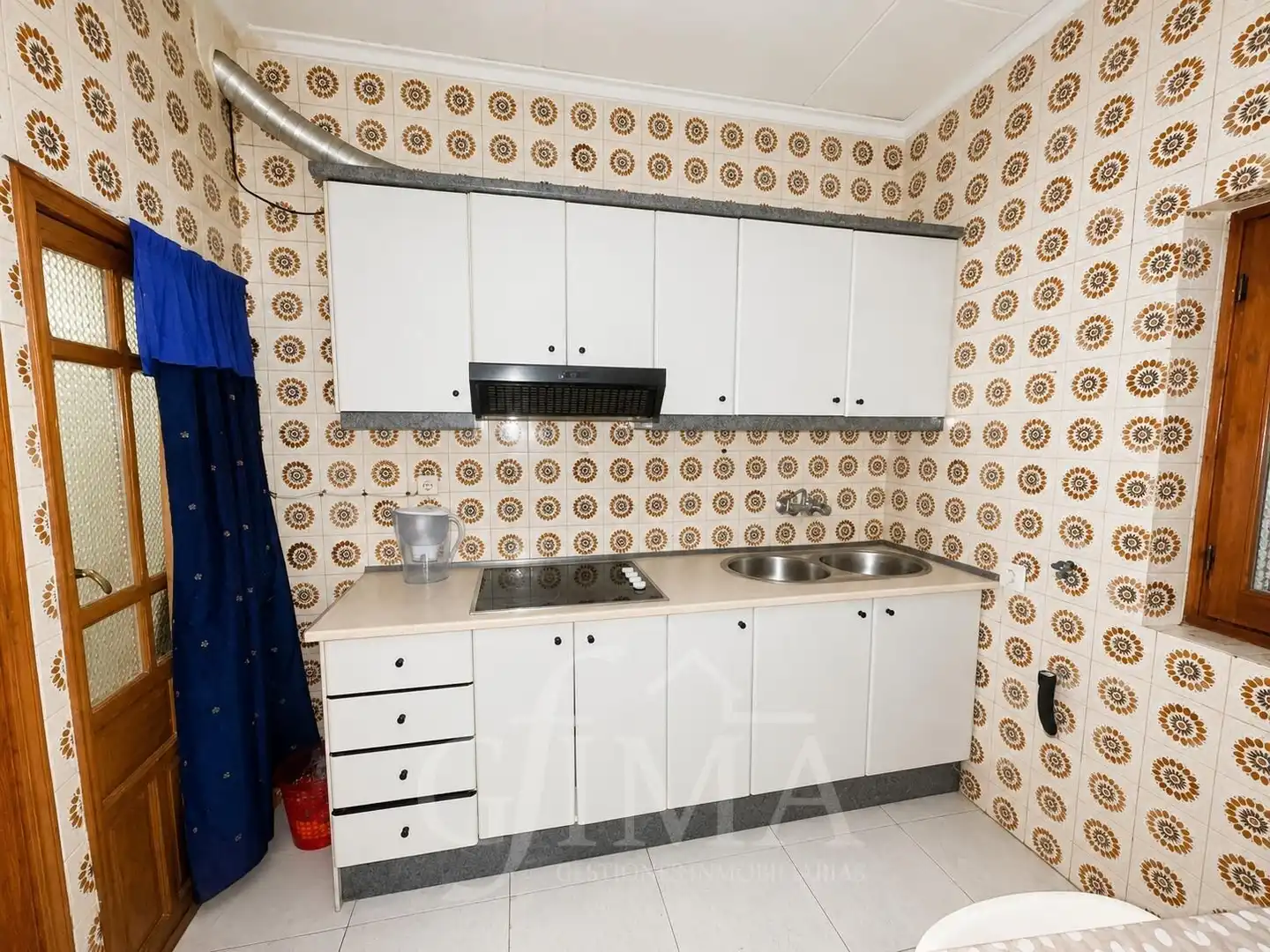 Kitchen of Houses for sale in Tomelloso  with Heating, Storage room and Furnished