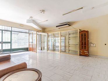 Local comercial en venta en Avenida de Madrid, 60B, Jaén, Spain