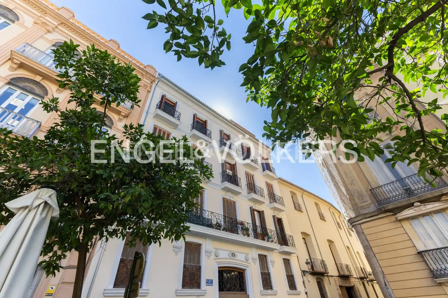 Vista exterior de Pis en venda en Valencia amb Aire condicionat, Calefacció i Moblat