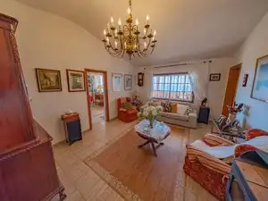 Sala d'estar de Casa o xalet en venda en El Rosario amb Jardí privat, Terrassa i Traster