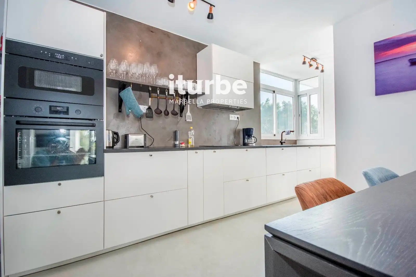 Cocina de Piso en venta en Marbella con Terraza, Piscina y Amueblado