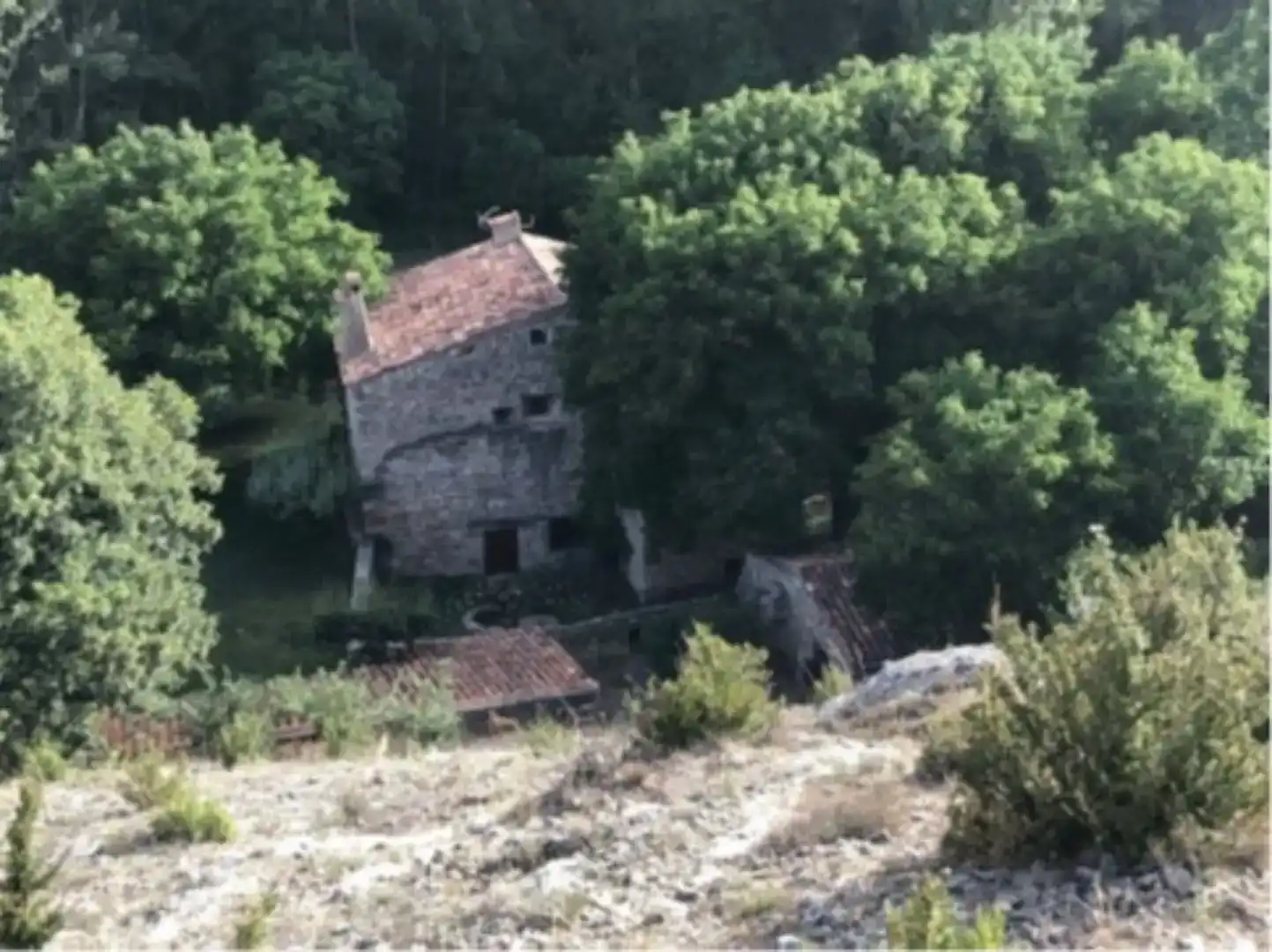 Vista exterior de Finca rústica en venda en Salvacañete amb Jardí privat