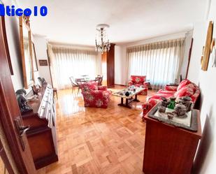 Living room of Flat for sale in Oviedo   with Balcony