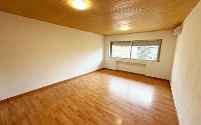 Living room of Flat for sale in Alcalá de Henares