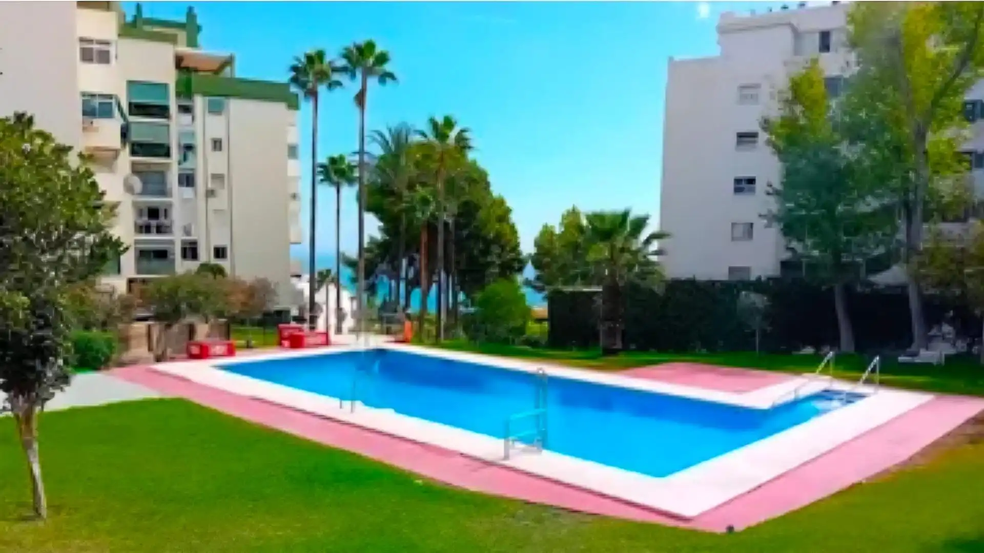 Schwimmbecken von Wohnung zum Verkauf in Torremolinos