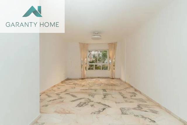 Piso en Alquiler en Parque Ayala - Jardín de la Abadía - Huelín