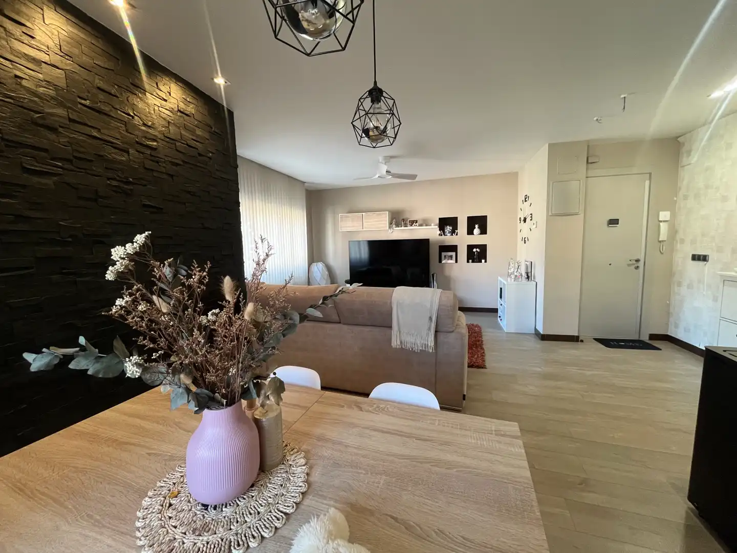 Sala de estar de Piso en venta en Vitoria - Gasteiz con Calefacción, Parquet y Trastero