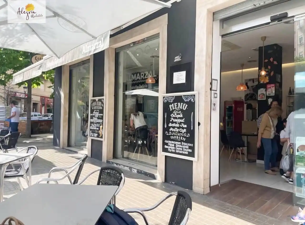 Geschaftsraum zur Miete in Valencia mit Klimaanlage, Terrasse und Möbliert