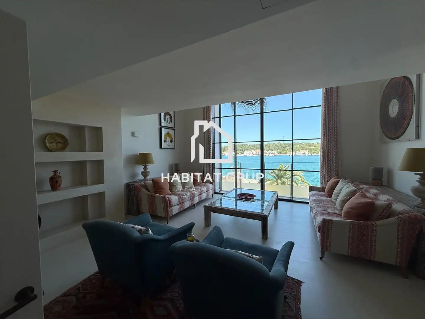 Sala d'estar de Casa adosada en venda en Maó - Mahón amb Aire condicionat, Calefacció i Jardí privat