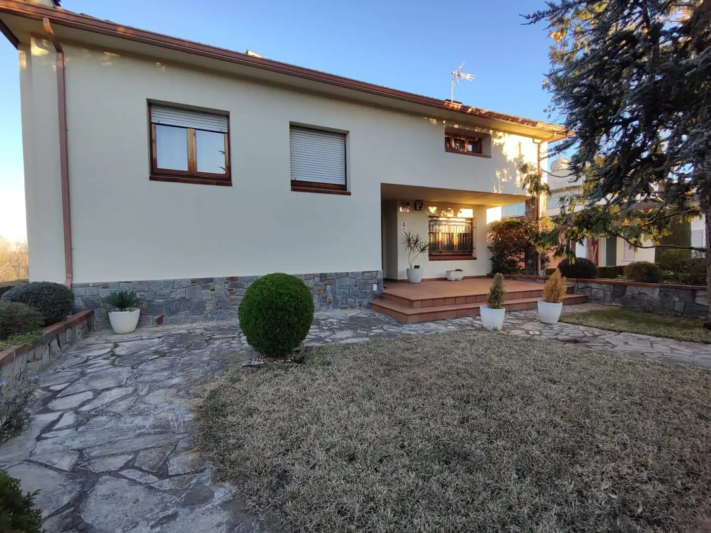 Exterior view of Houses for sale in Canovelles  with Air Conditioner, Heating and Private garden