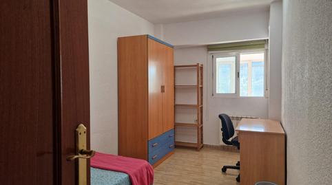 Photo 3 of Flat to share in Avenida Madrid, San Ildefonso, Granada