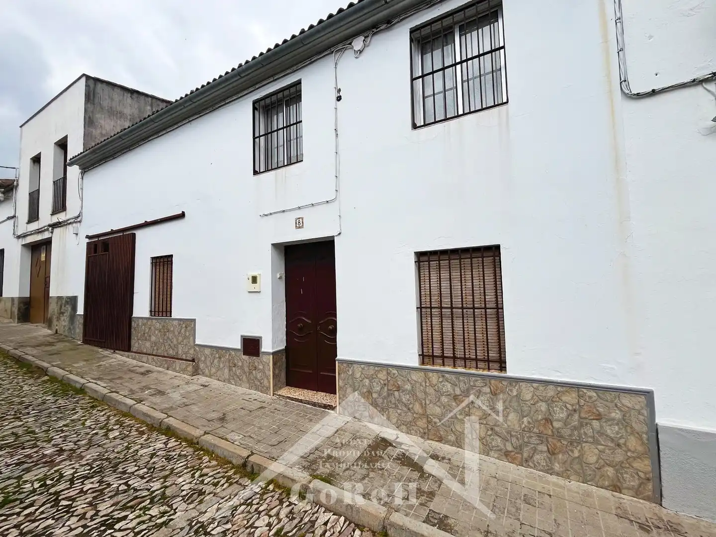 Vista exterior de Casa adosada en venta en Almadén de la Plata con Aire acondicionado, Terraza y Trastero