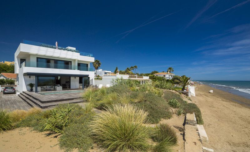 Jardí de Casa o xalet en venda en Marbella amb Aire condicionat, Jardí privat i Piscina
