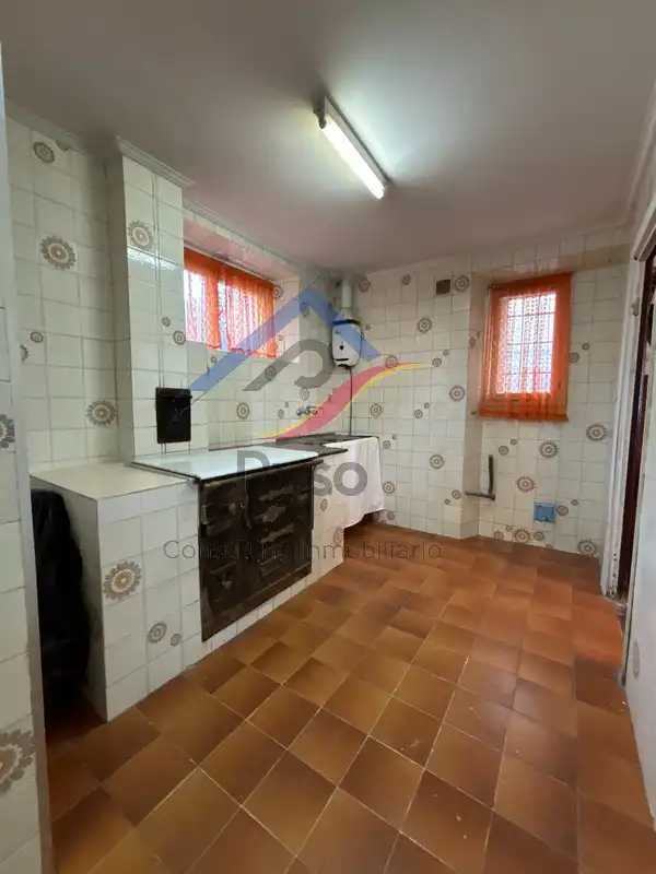 Cuina de Casa o xalet en venda en Piélagos amb Calefacció, Jardí privat i Parquet