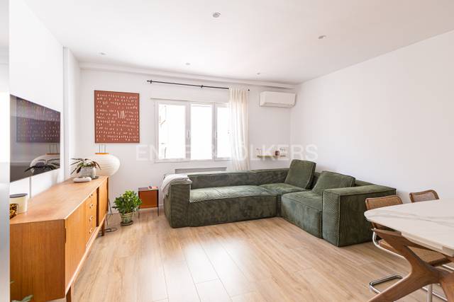 Piso en Alquiler en Calle de los Dos Amigos en Universidad - Malasaña