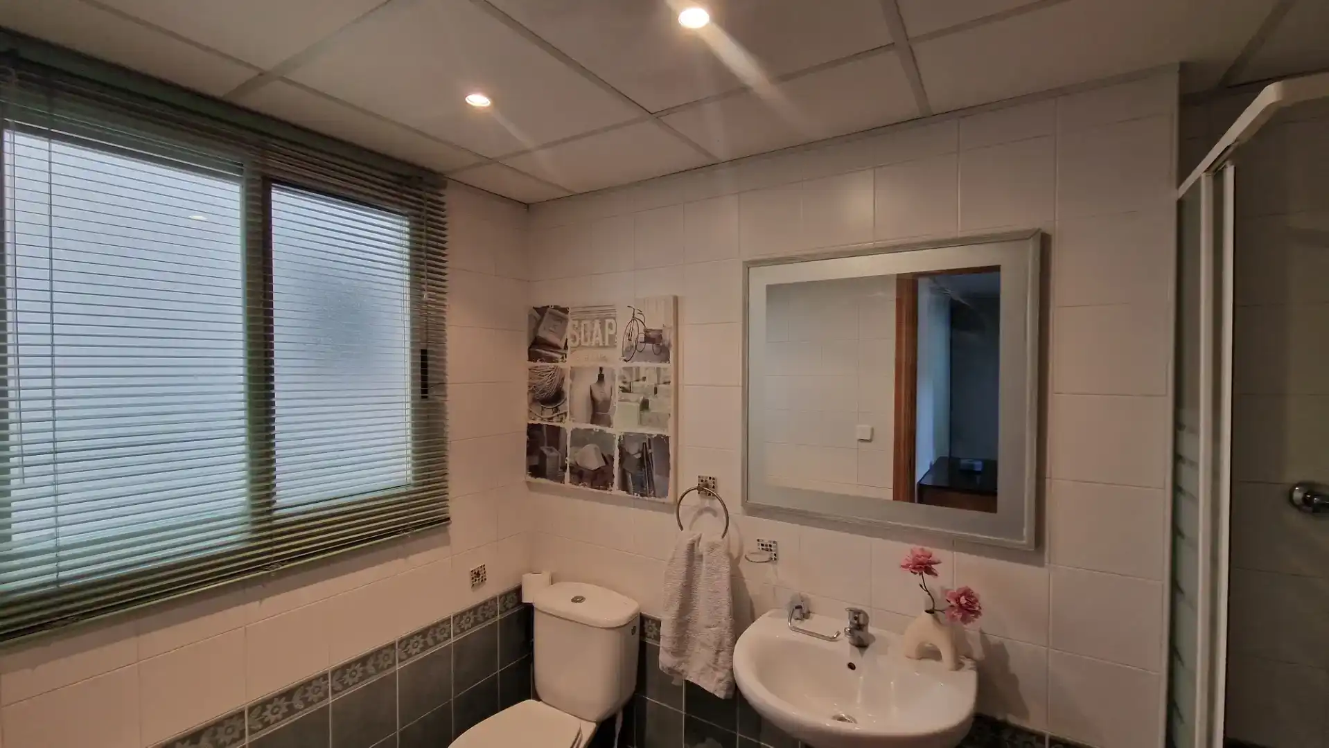 Badezimmer von Wohnung zur Miete in Massanassa mit Klimaanlage